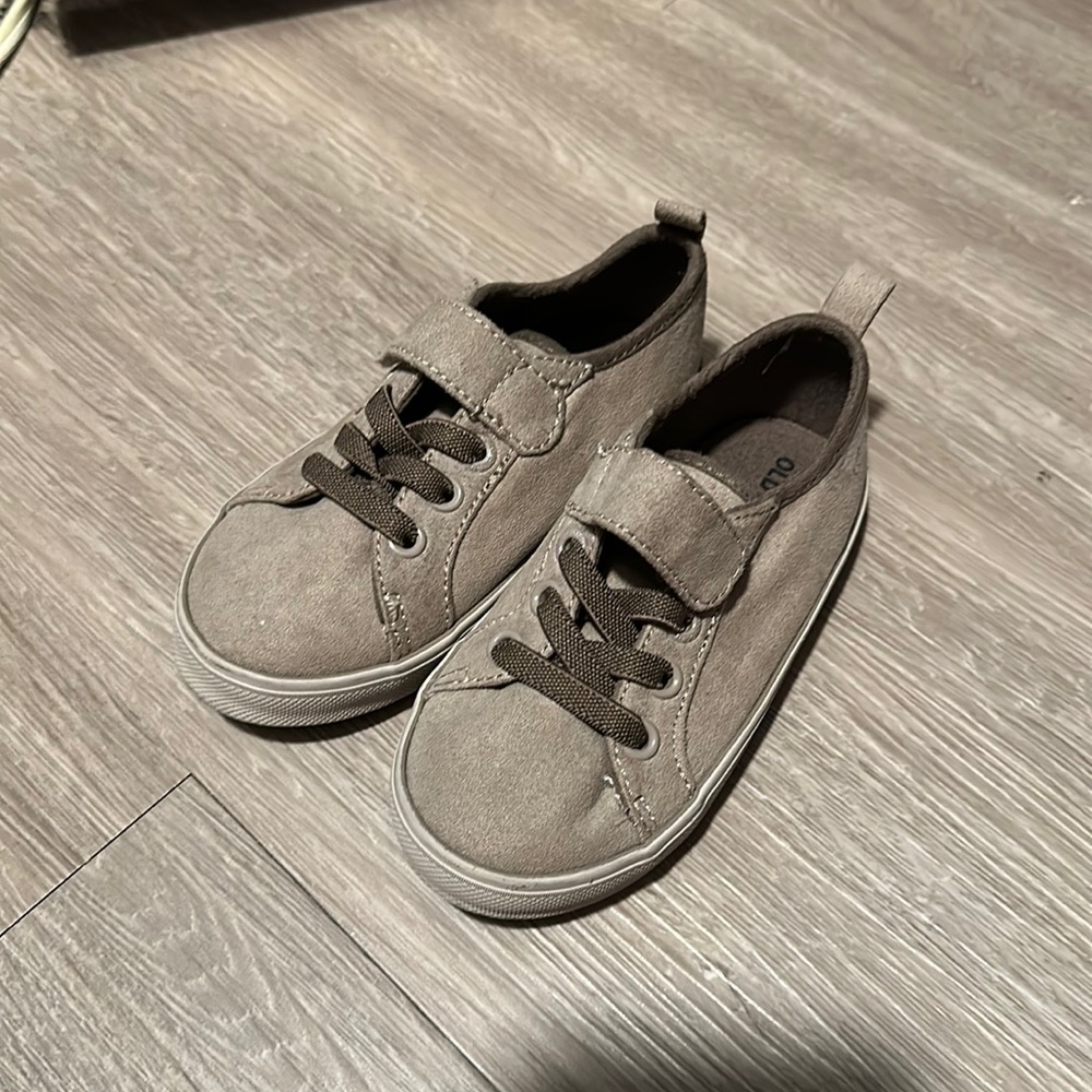 Old Navy toddler sneakers